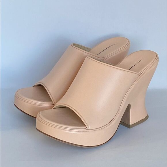 Bottega Veneta Wedge Leather Platform Sandals size 40 - Picture 1 of 10
